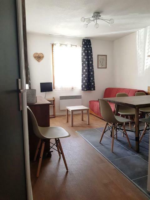 Appartement Flocon, 2 Chambres Saint-Sorlin-dʼArves Exterior foto